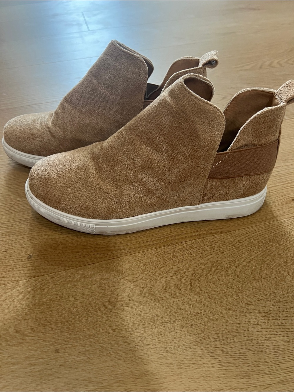 SHEIN Tan Suede-Look Slip-On Wedge Sneakers